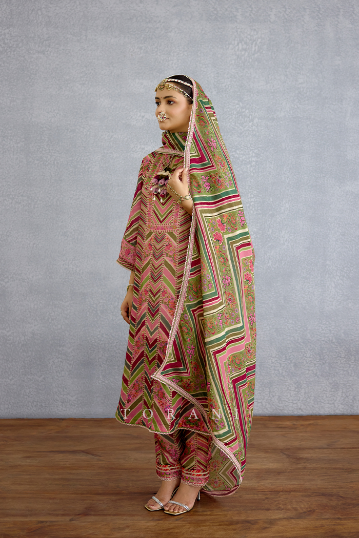 Pankaja Asthika Kurta Set