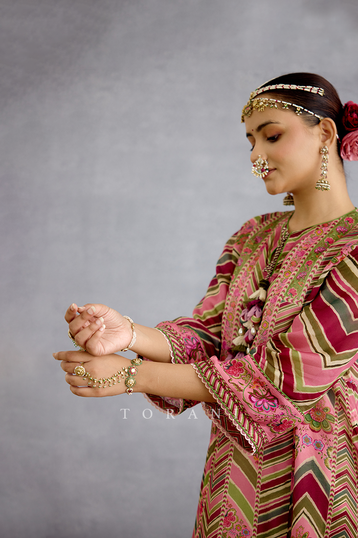 Pankaja Asthika Kurta Set