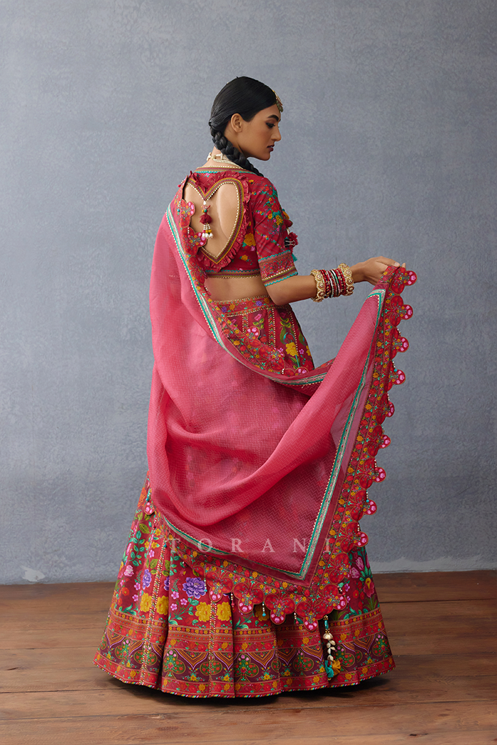 Dil Surkh Eedha Blouse