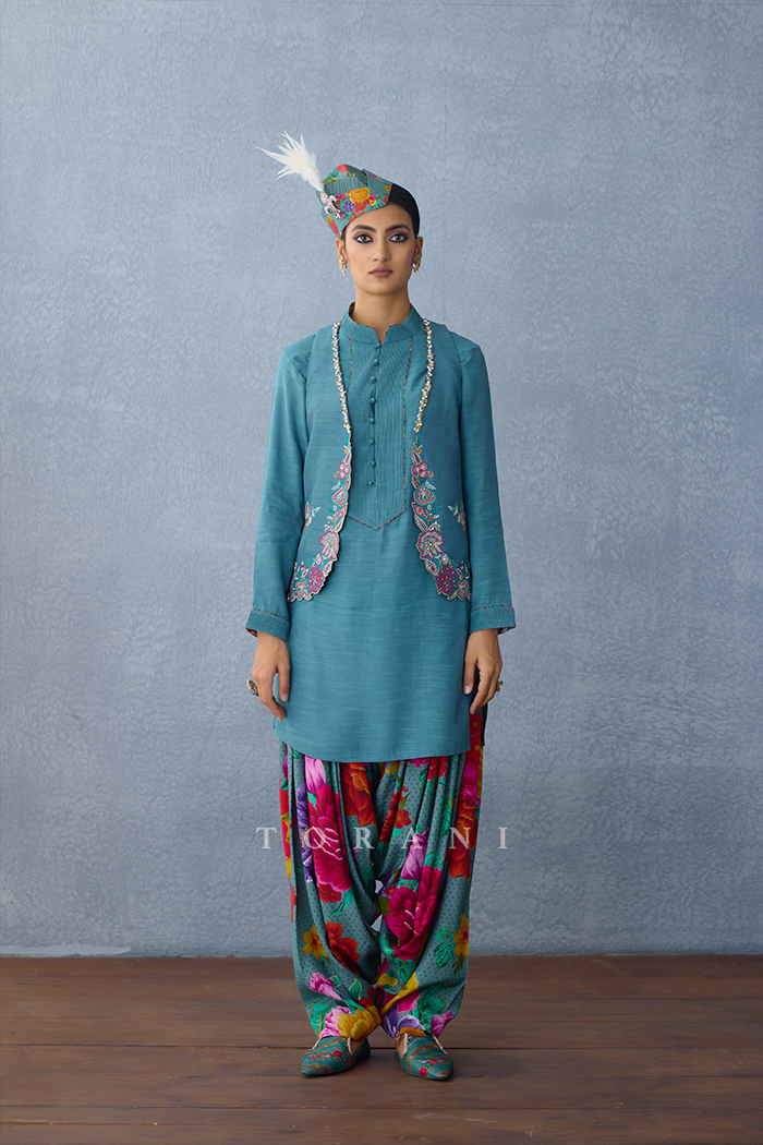 Dil Nawaz Minoo Jacket Set