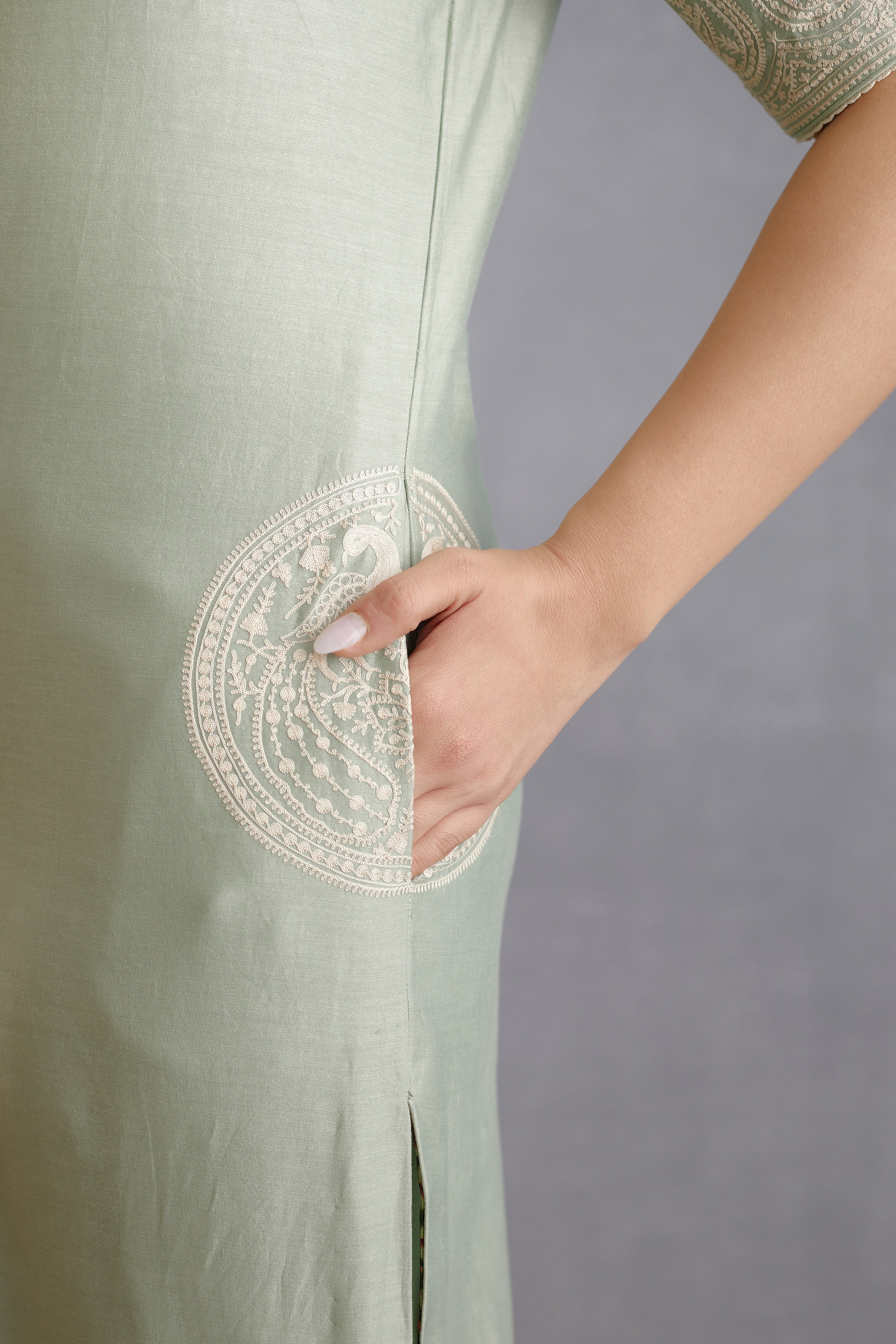 SALE - Jaituni Nitara Kurta Set