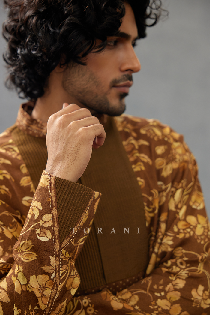 Dahliya Ashvath Kurta Set