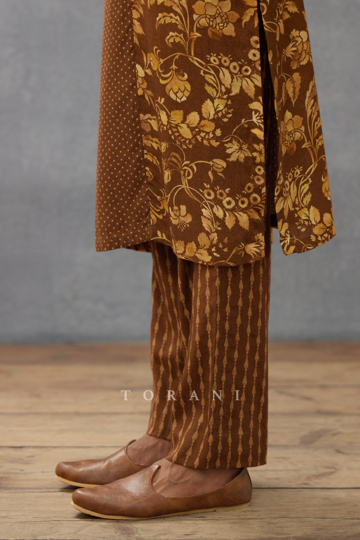 Dahliya Ashvath Kurta Set