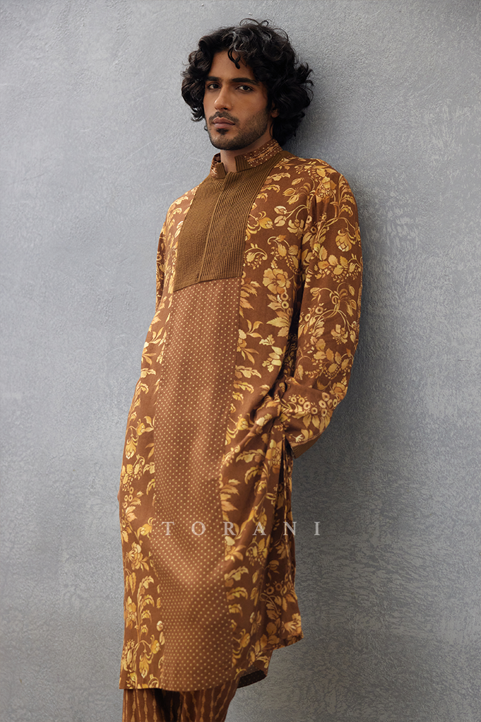 Dahliya Ashvath Kurta Set