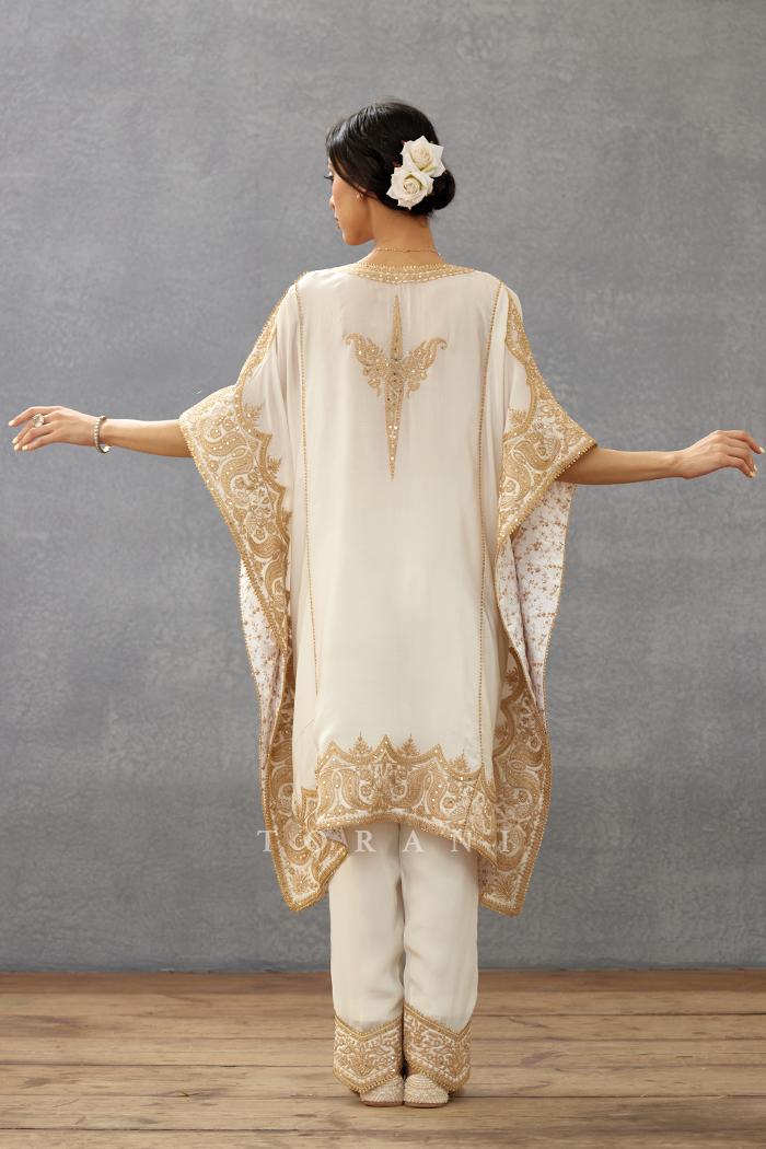 Gul-Bano Aaira Kaftan Set