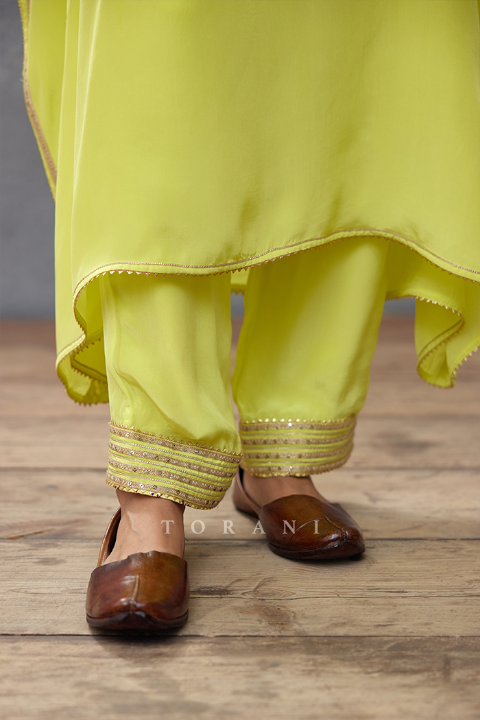 Gul-Mina Ashni Kaftan Set