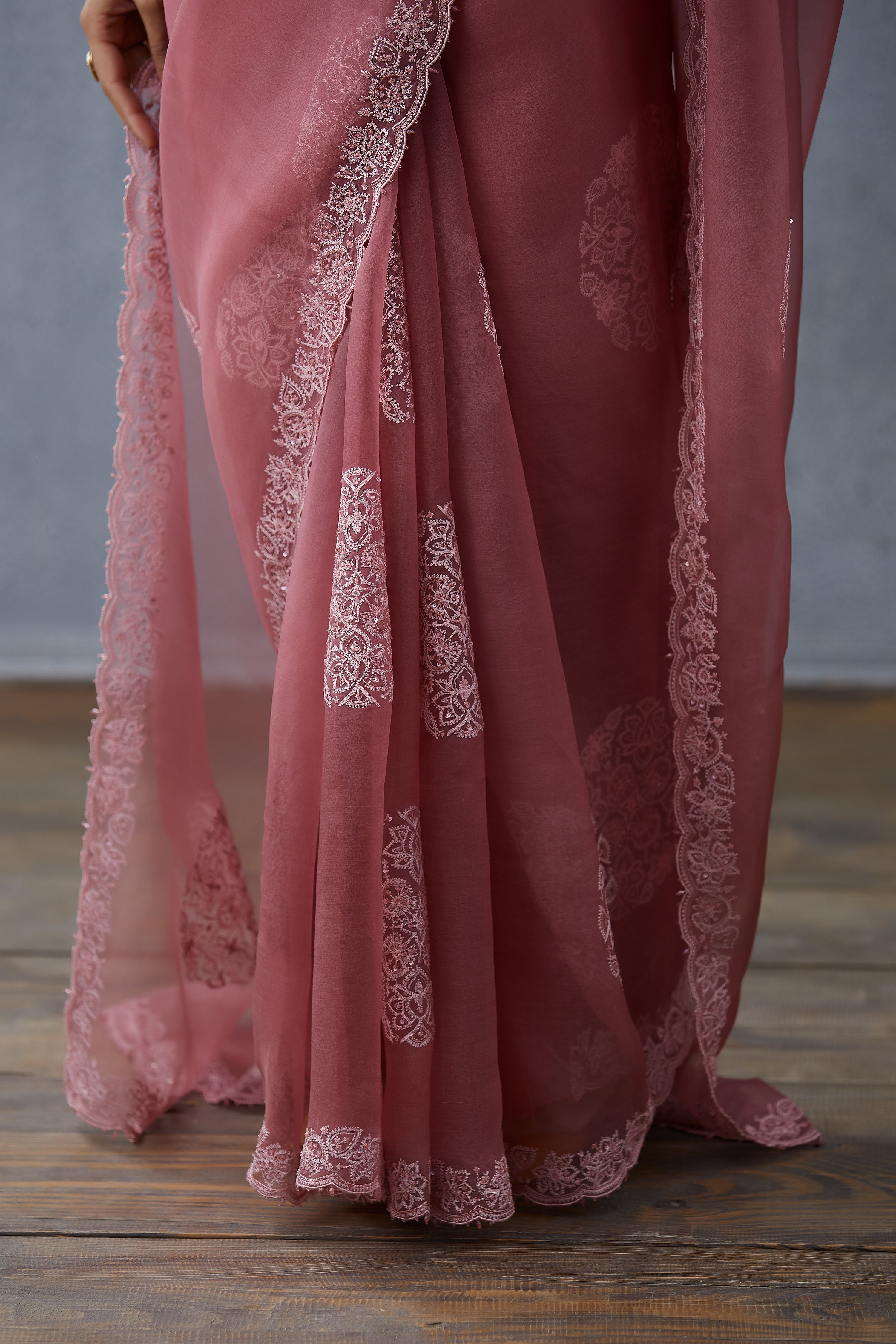Gulbaag Aadira Saree
