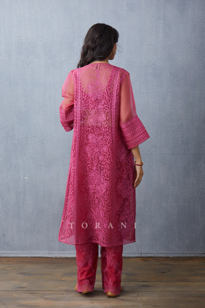 Gulkand Paavni Cape Set