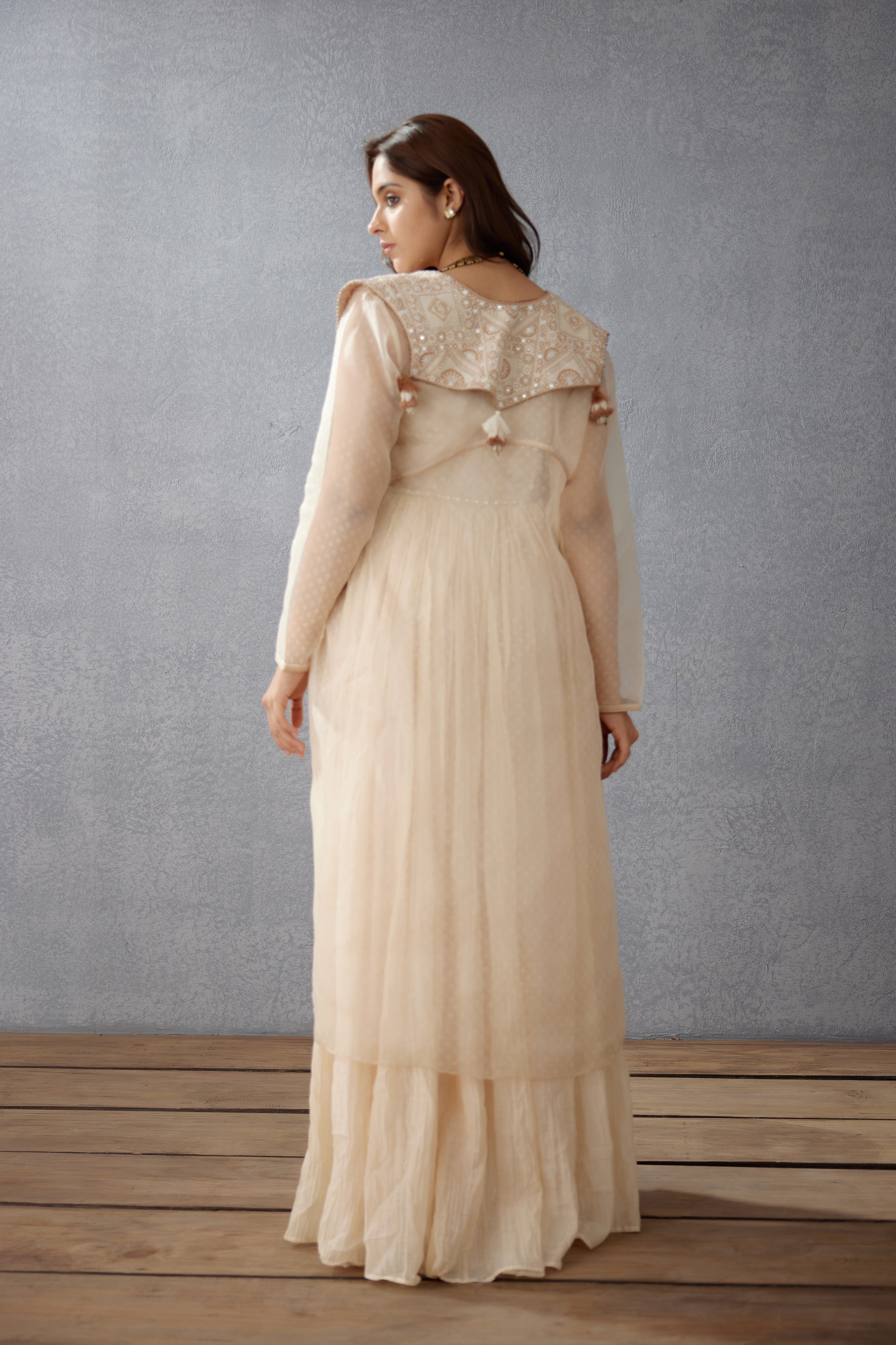 Mogra Koshi Balochi Cape Set