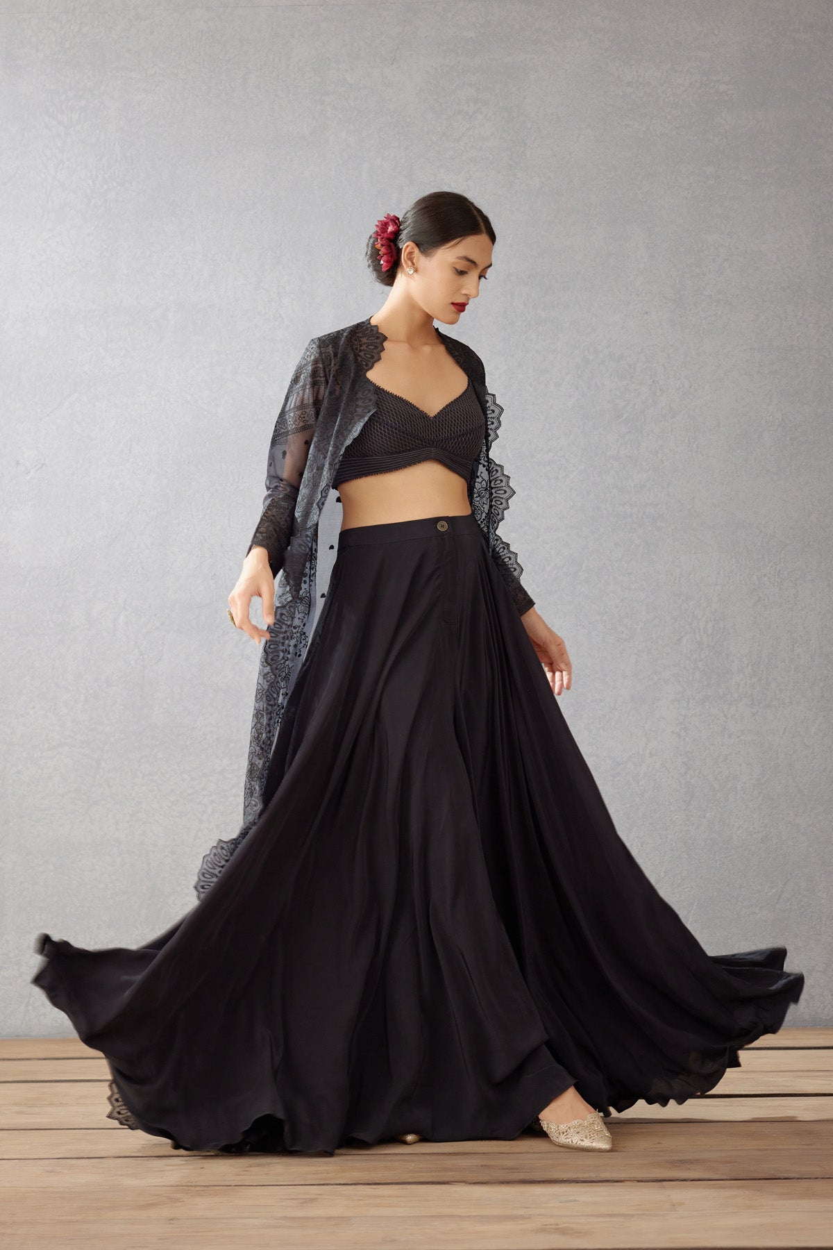 Gulghast Daavya Cape Set