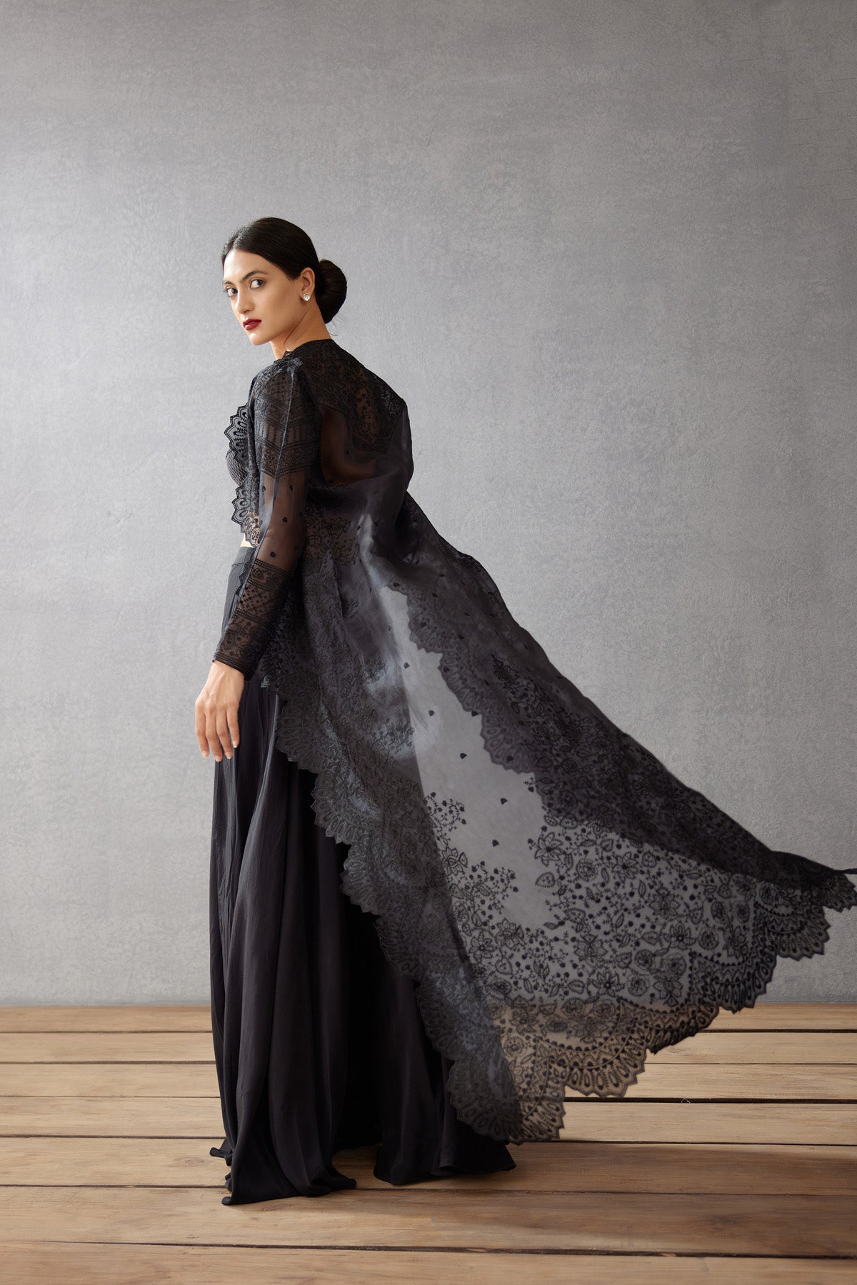 Gulghast Daavya Cape