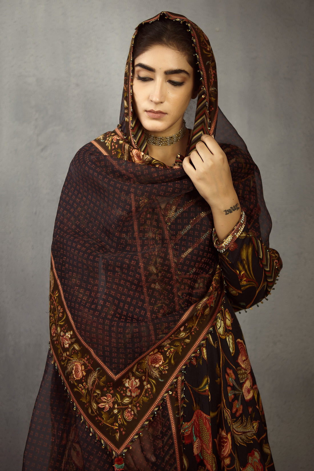 Nisha Mastani Odhni