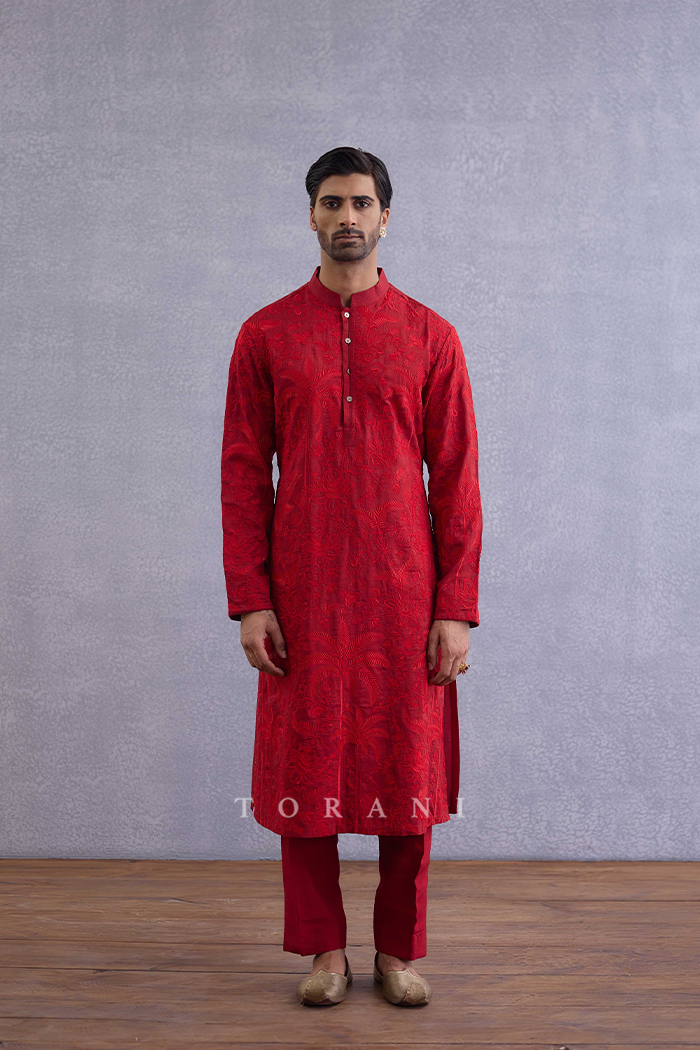 Surkh Aaqib Kurta Set