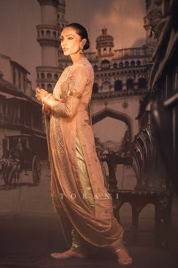 Sobhita Dhulipala in our Talai Jahaanaara Khada Dupatta & Kurta Set