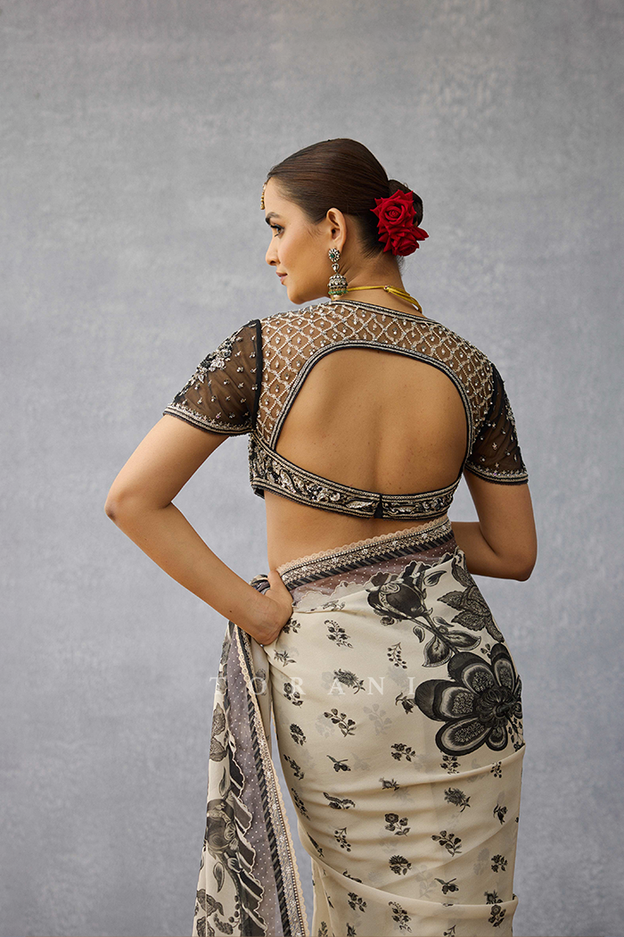 Kajol Devgan in our Raat Rani Afrah Aavya Saree Set
