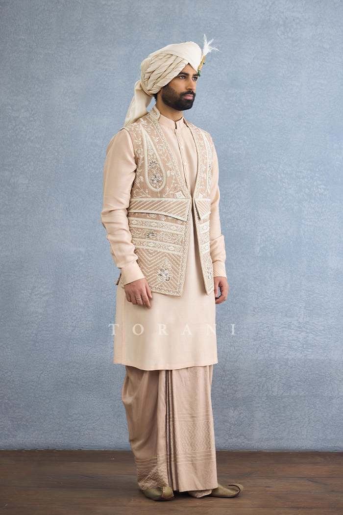 Noore Ratul Dhoti Set