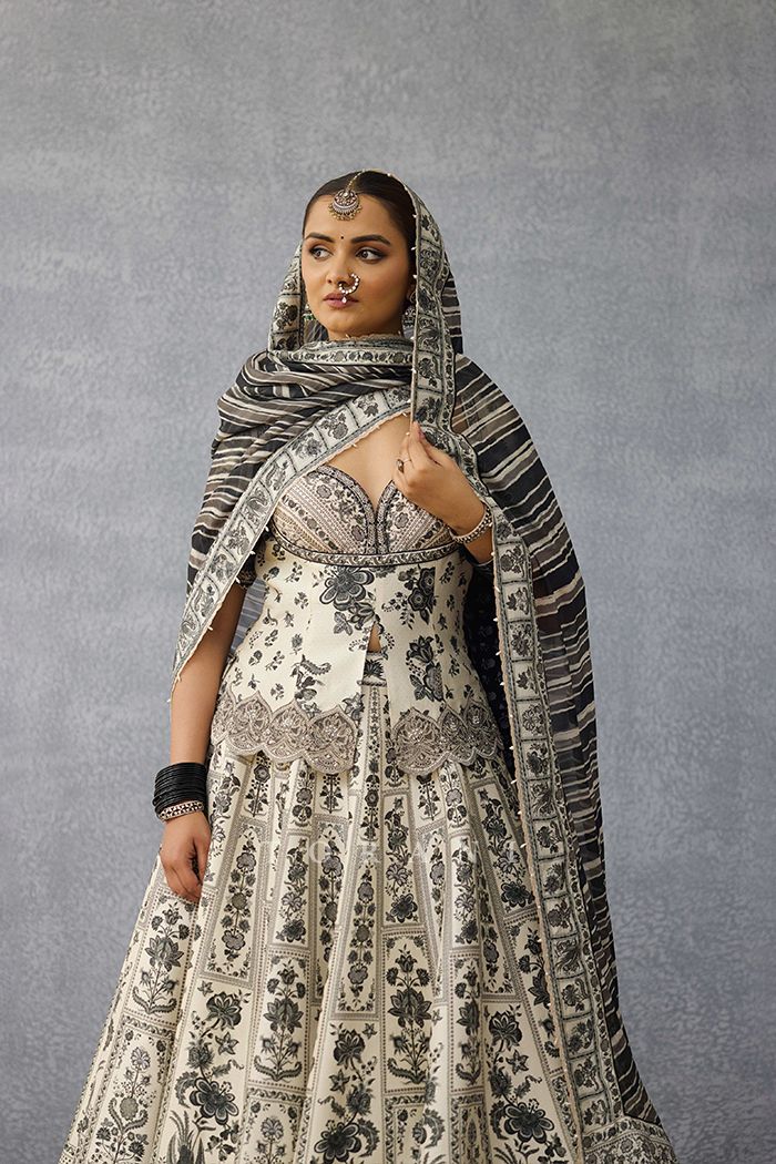 Kalamkari Anushtha Odhni