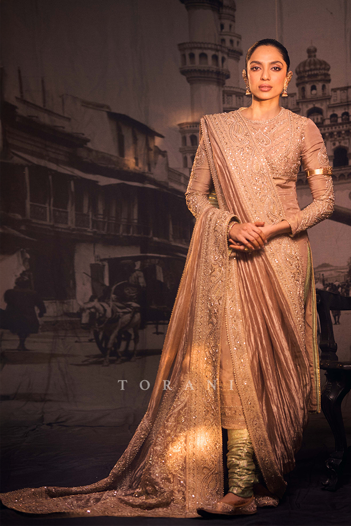 Sobhita Dhulipala in our Talai Jahaanaara Khada Dupatta & Kurta Set