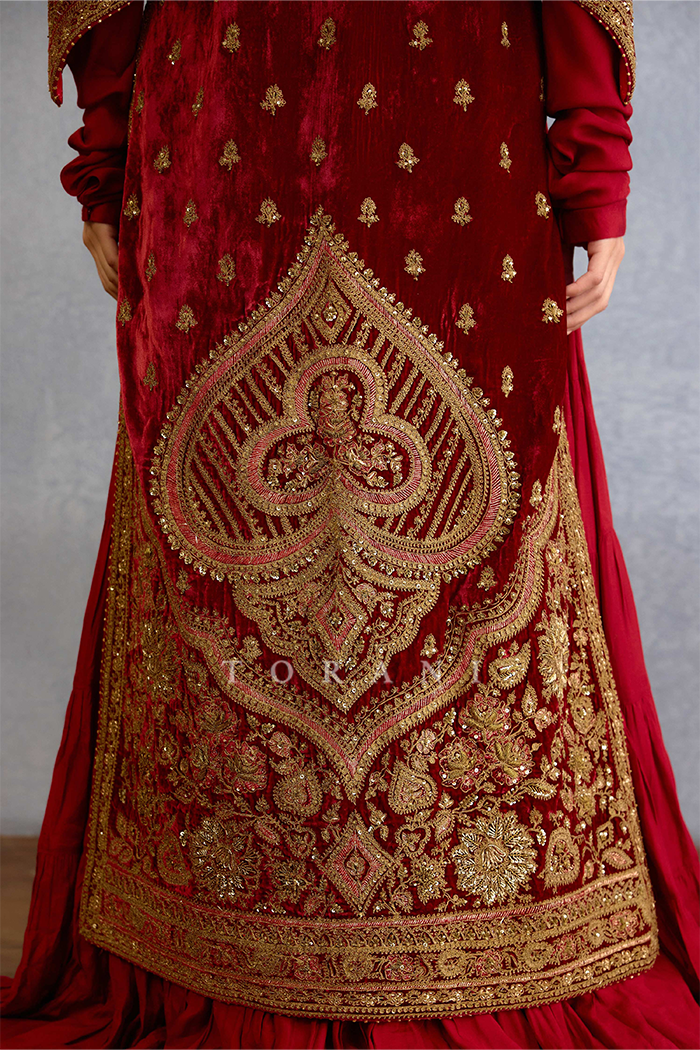 Shamse Vamika Jacket Set