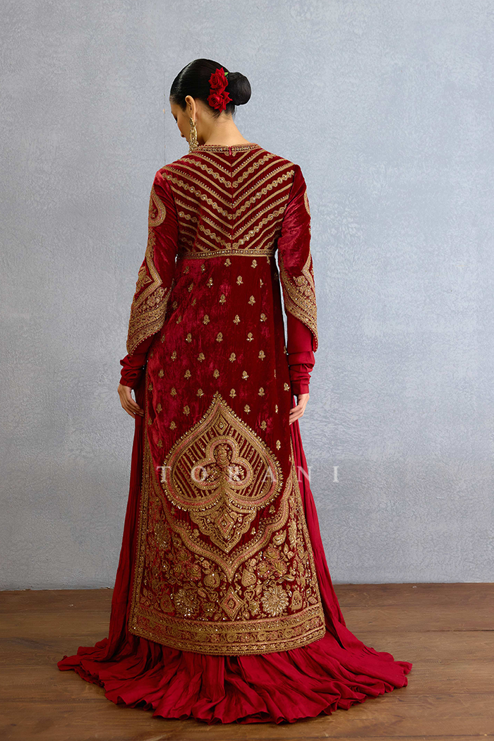 Shamse Vamika Jacket Set