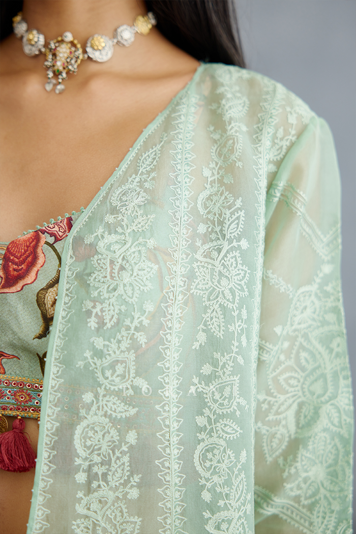 Champa Paavni Cape Set