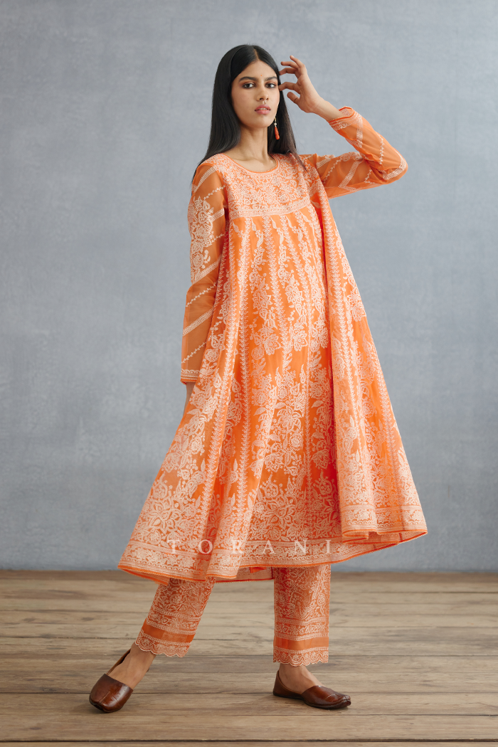 Santree Kalidaar Paavni Kurta Set