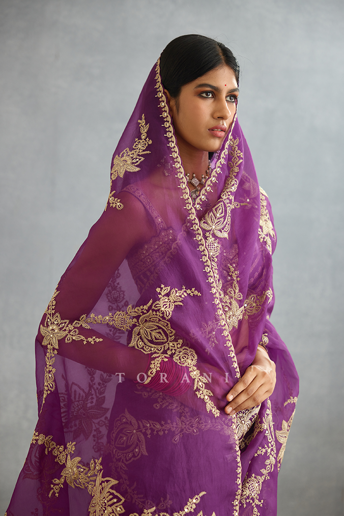 Gul-Rez Daavya Saree