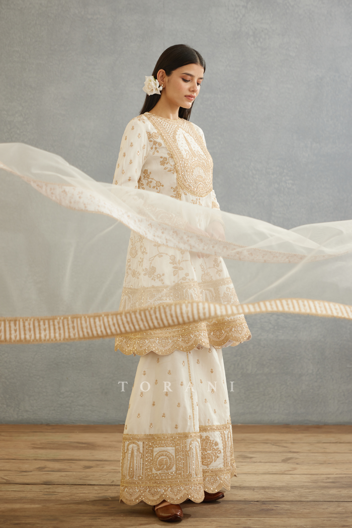 Gul-Bano Meera Odhni