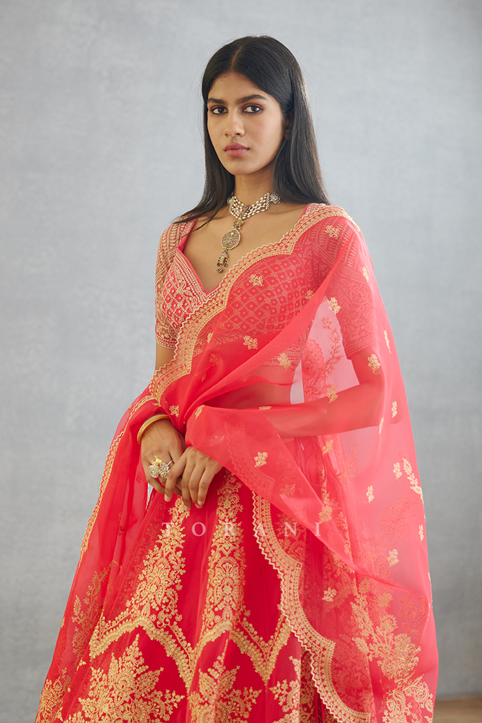 Rang Palaash Paavni Odhni