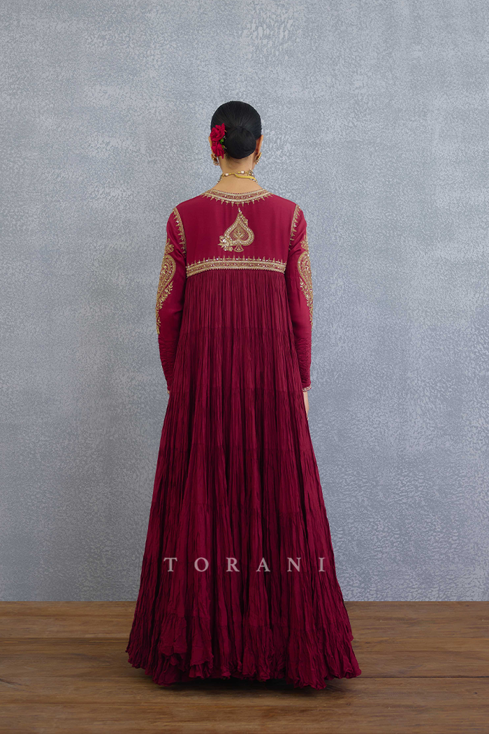 Surkh Minaj Anarkali Set