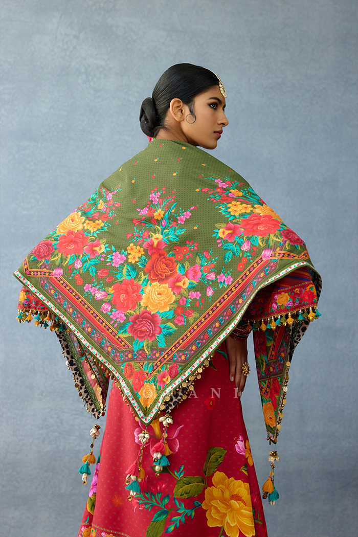 Dil Saaz Dina Scarf