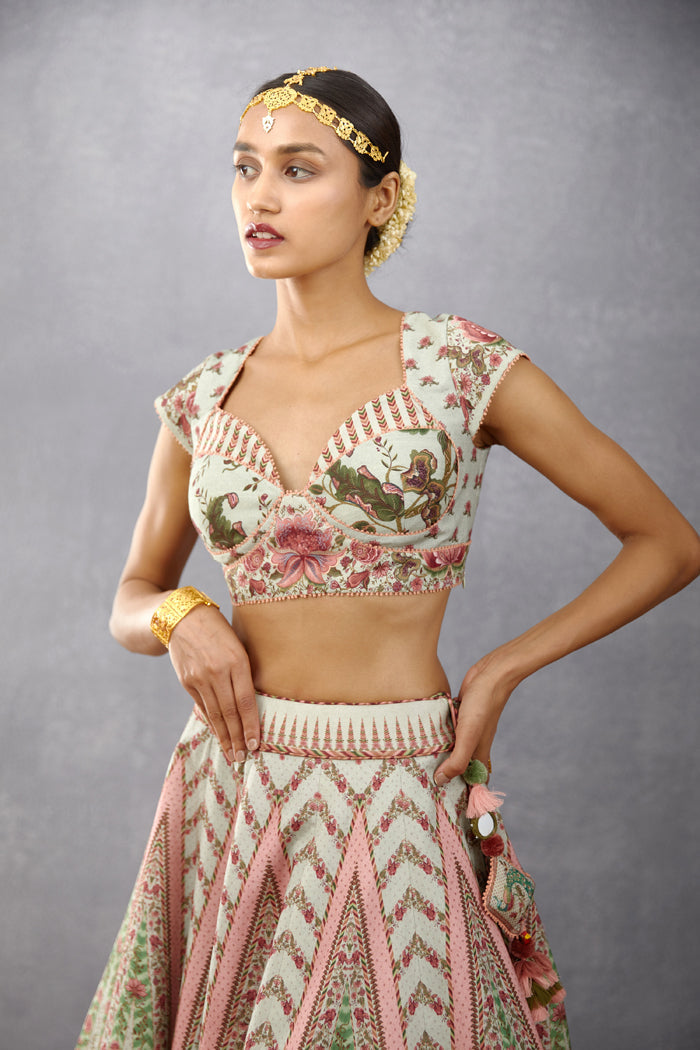 Jaituni Oorjita Lehenga Set