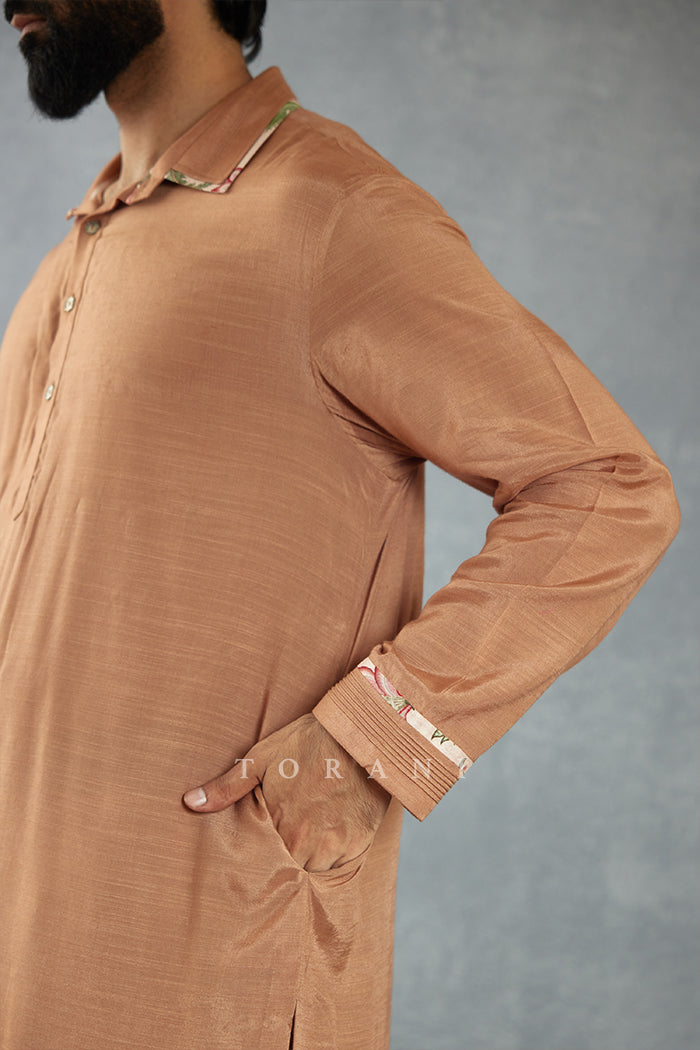 Gulabi Kahan Bandi Set