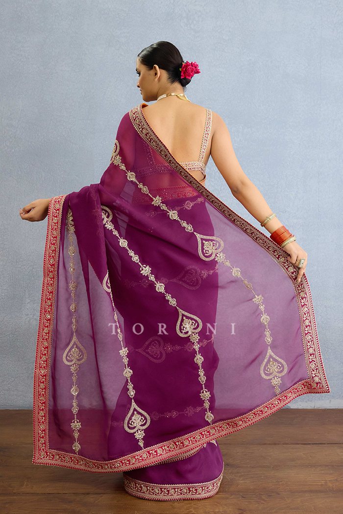 Shafaq Aanam Saree