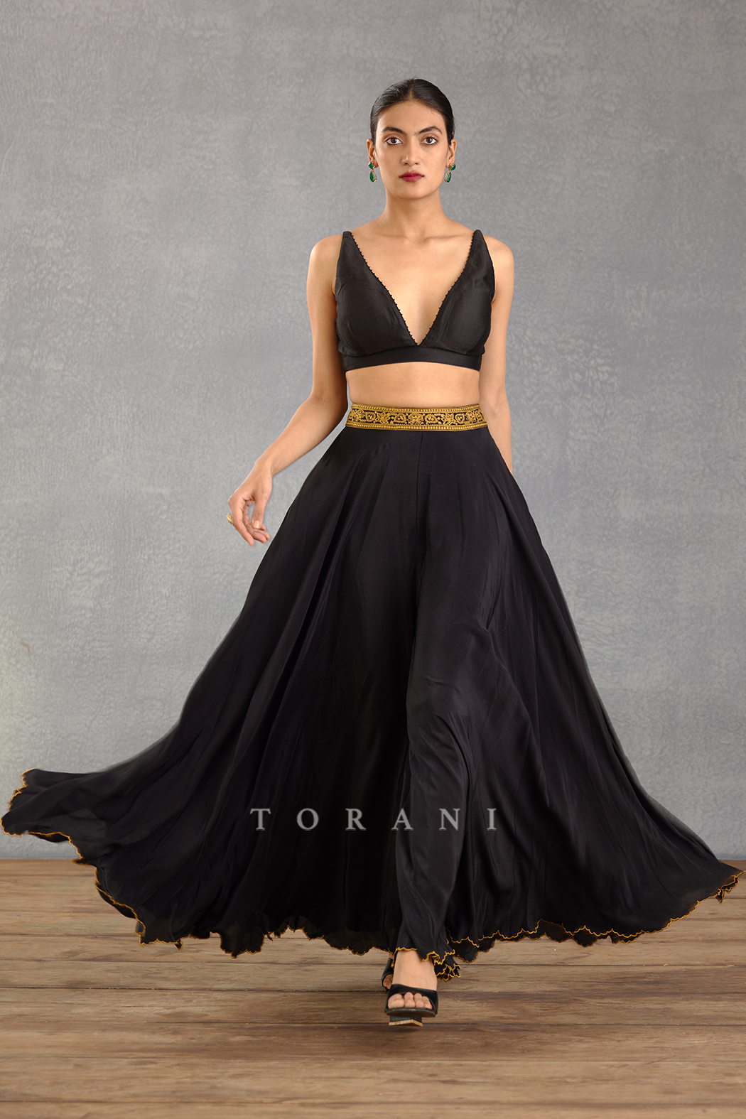 Shriya Pilgaonkar In Our Gulghast Meher Cape Set