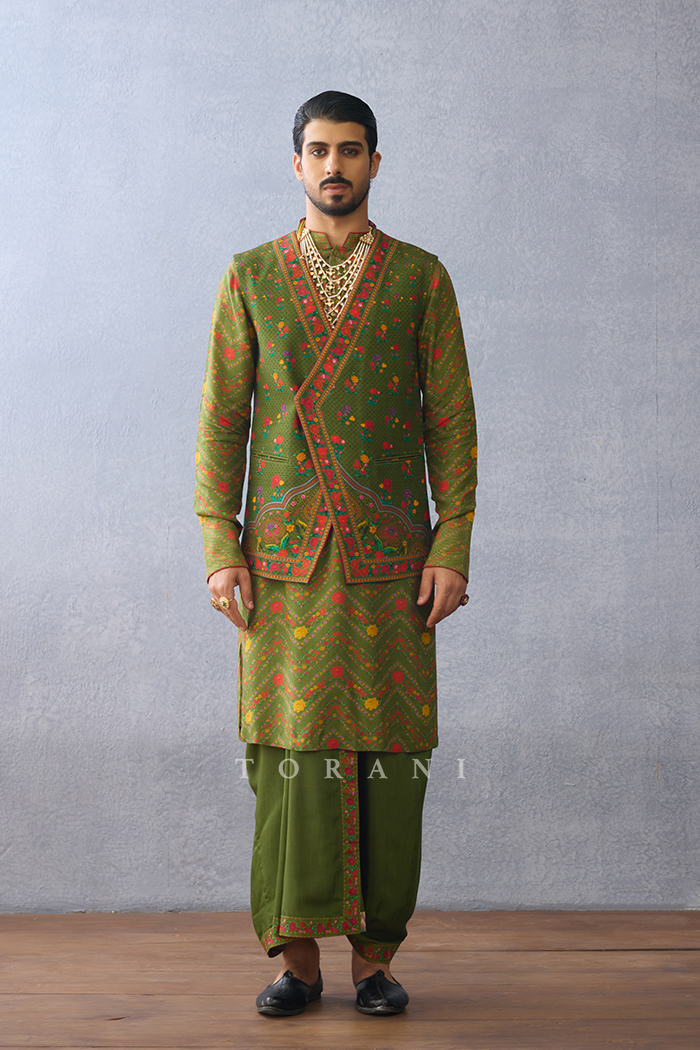 Dil Saaz Iraj Dhoti Set