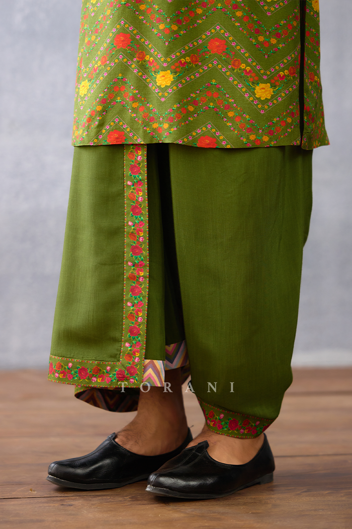 Dil Saaz Iraj Dhoti Set