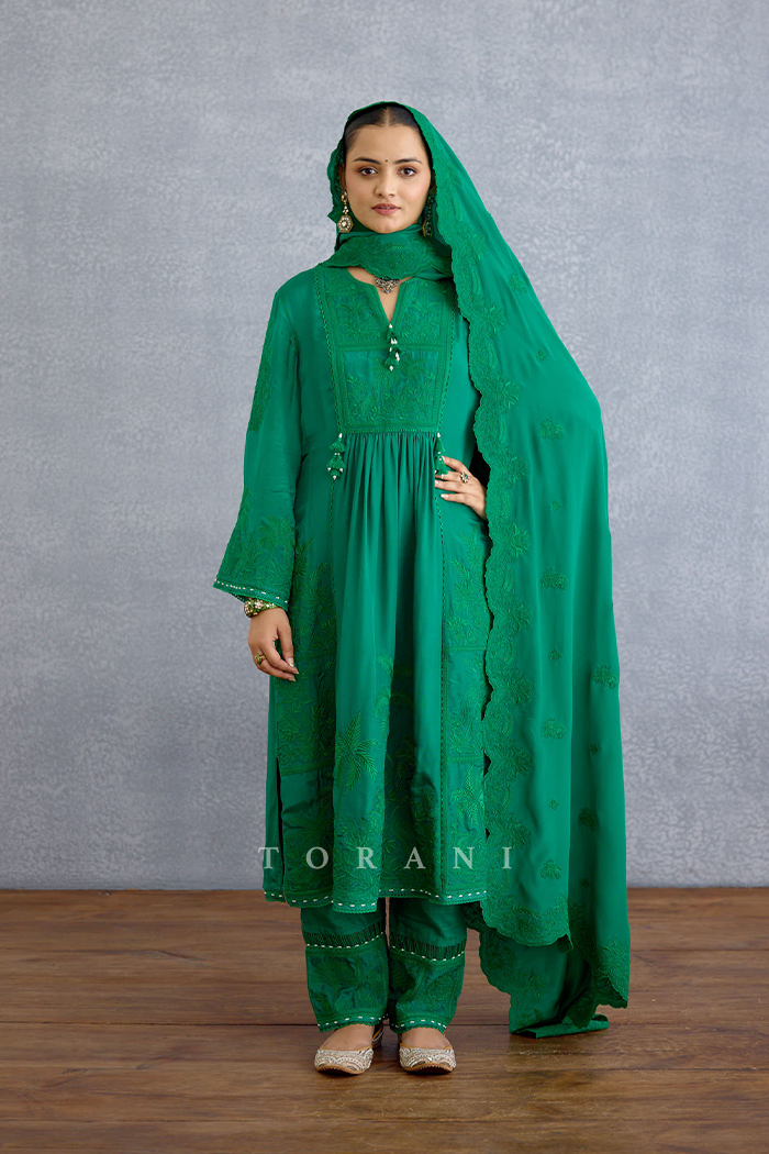 Pranabha Deba Priya Kurta Set