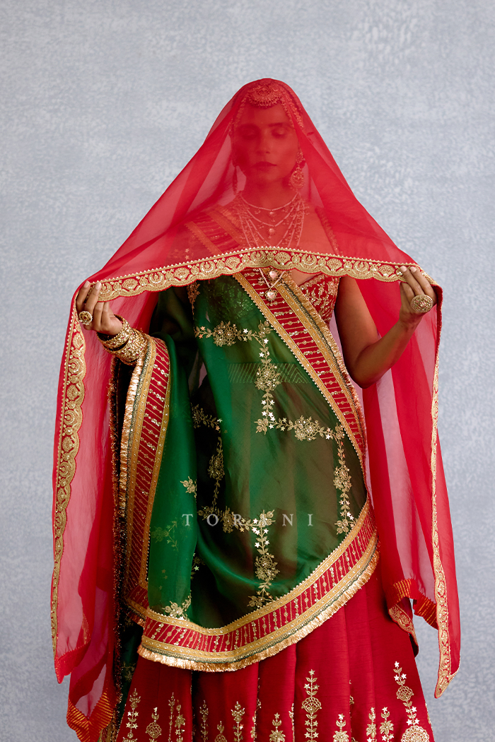 Zehra Adeeba Veil Odhni