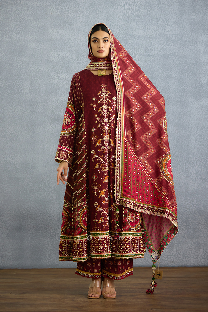 Surkhi Tisya Kurta Set