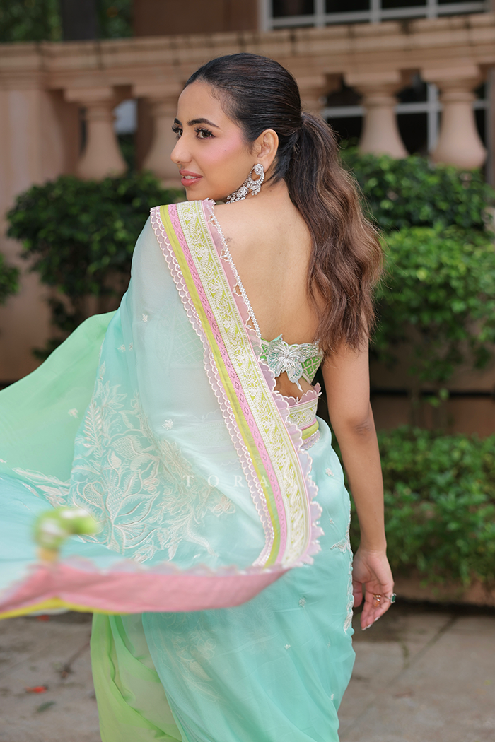 Shradha Luthra in our Prakriti Vihana Saree Set