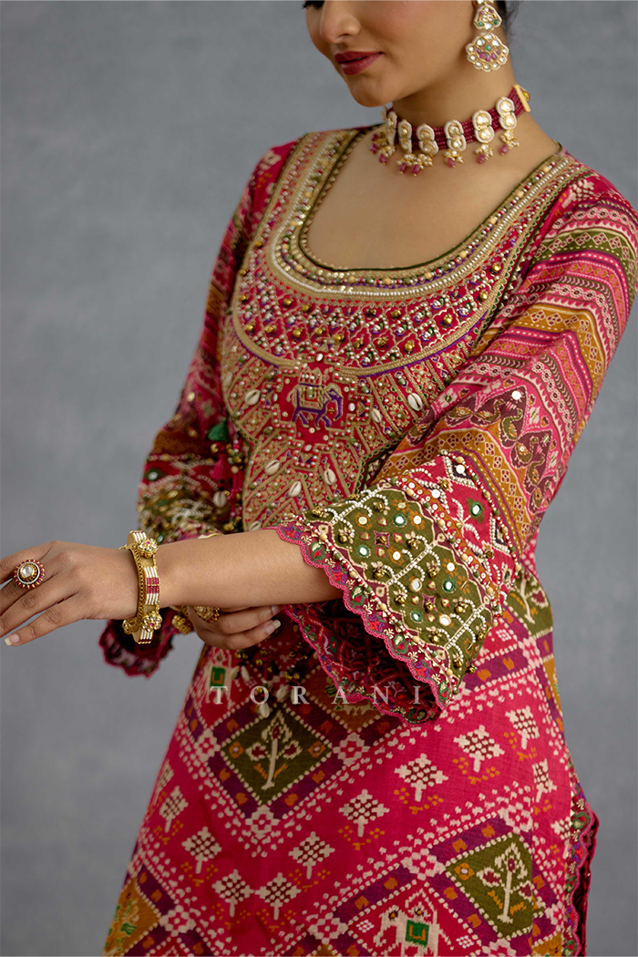 Raktangi Patola Kurta Set