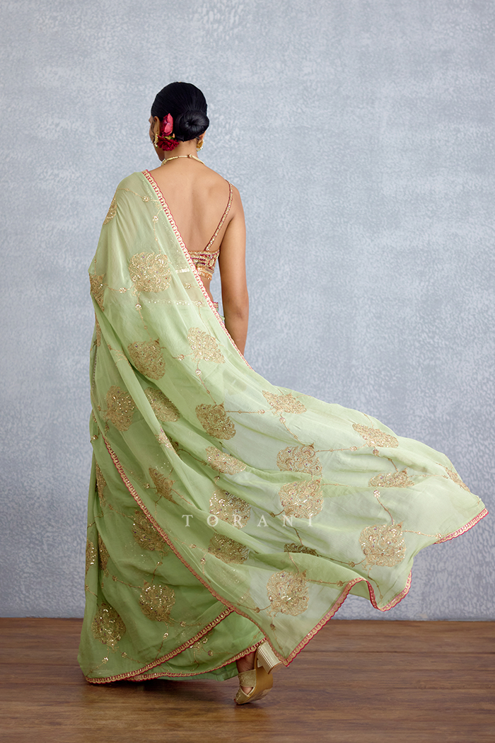 Rangsaaz Nafeesa Saree