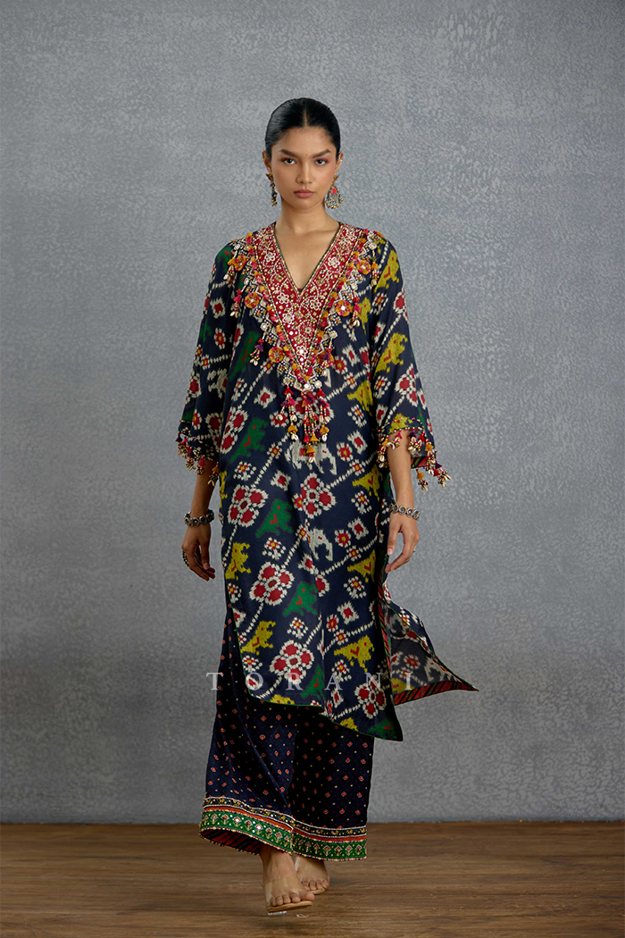Virasa Patola Kurta Set