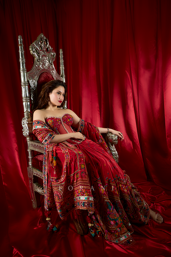 Tamannaah Bhatia In Our Dil Surkh Ami Corset Saree Set