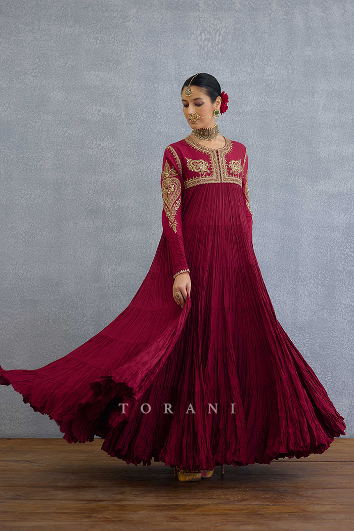 Surkh Minaj Anarkali Set