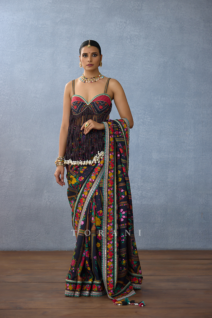 Dil Shaad Aziza Saree