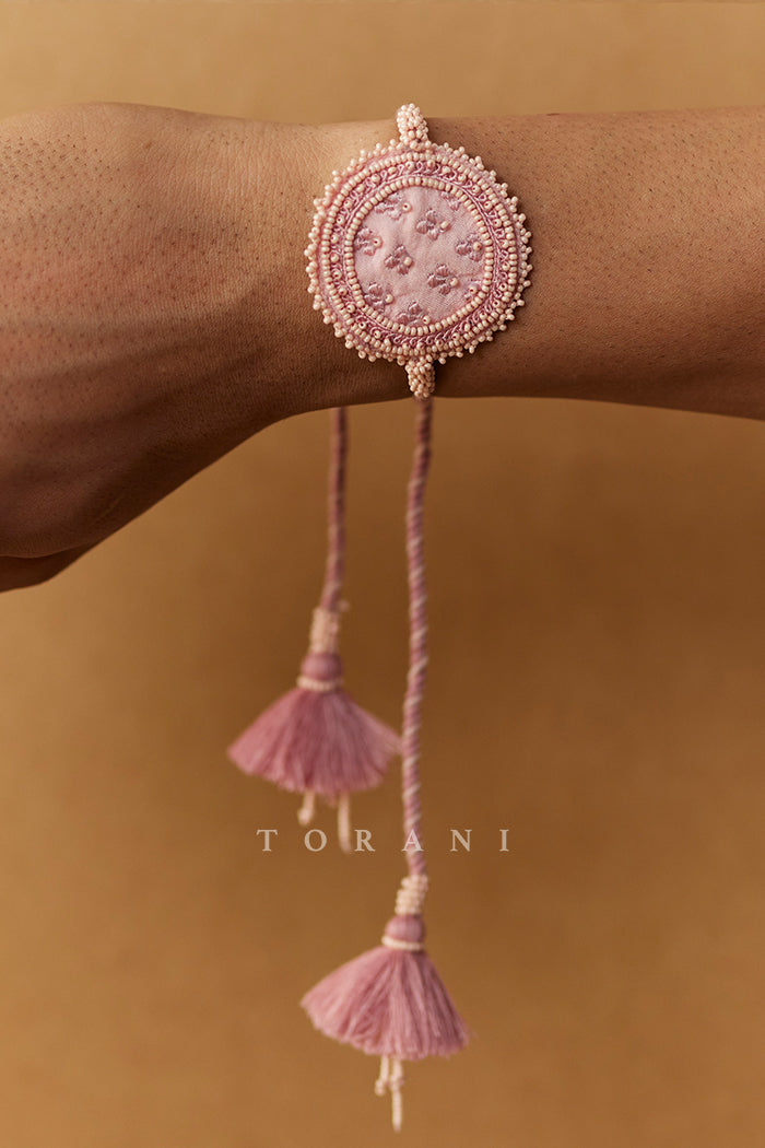 Gul-Mohar Resham Sutra