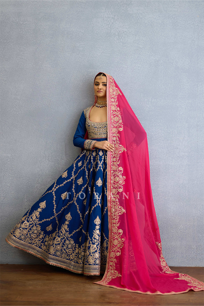 Neernidhi Adija Anarkali Set