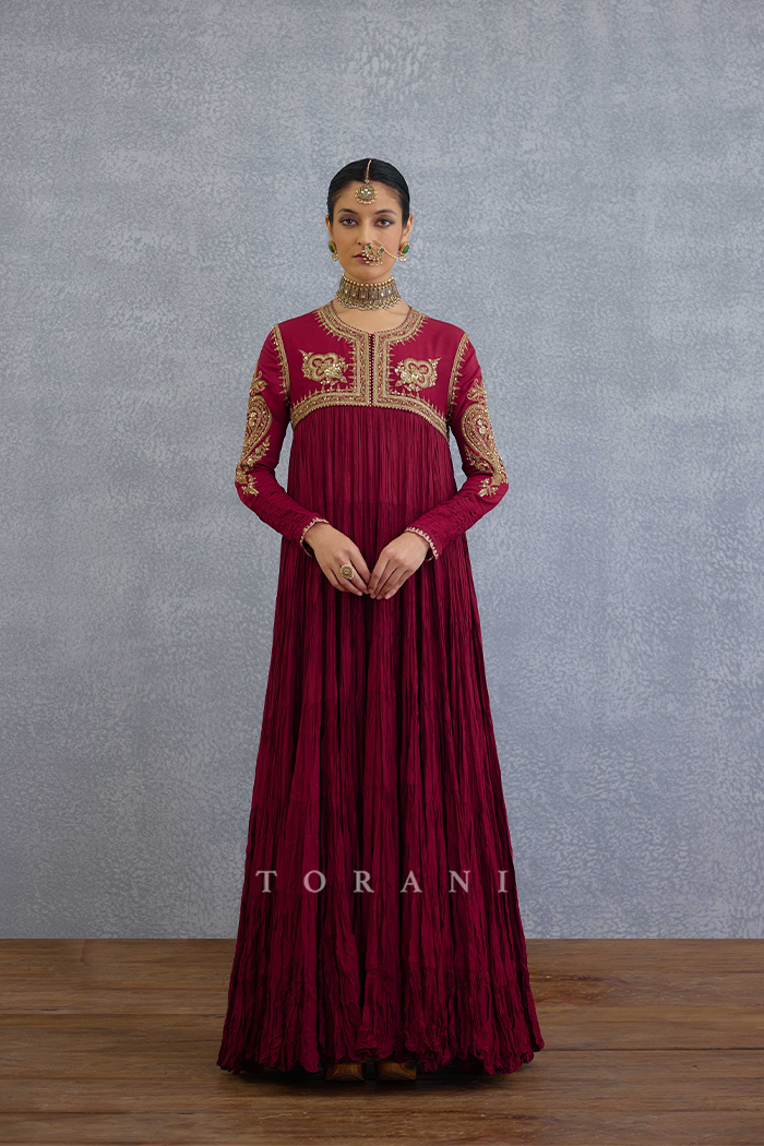 Surkh Minaj Anarkali Set